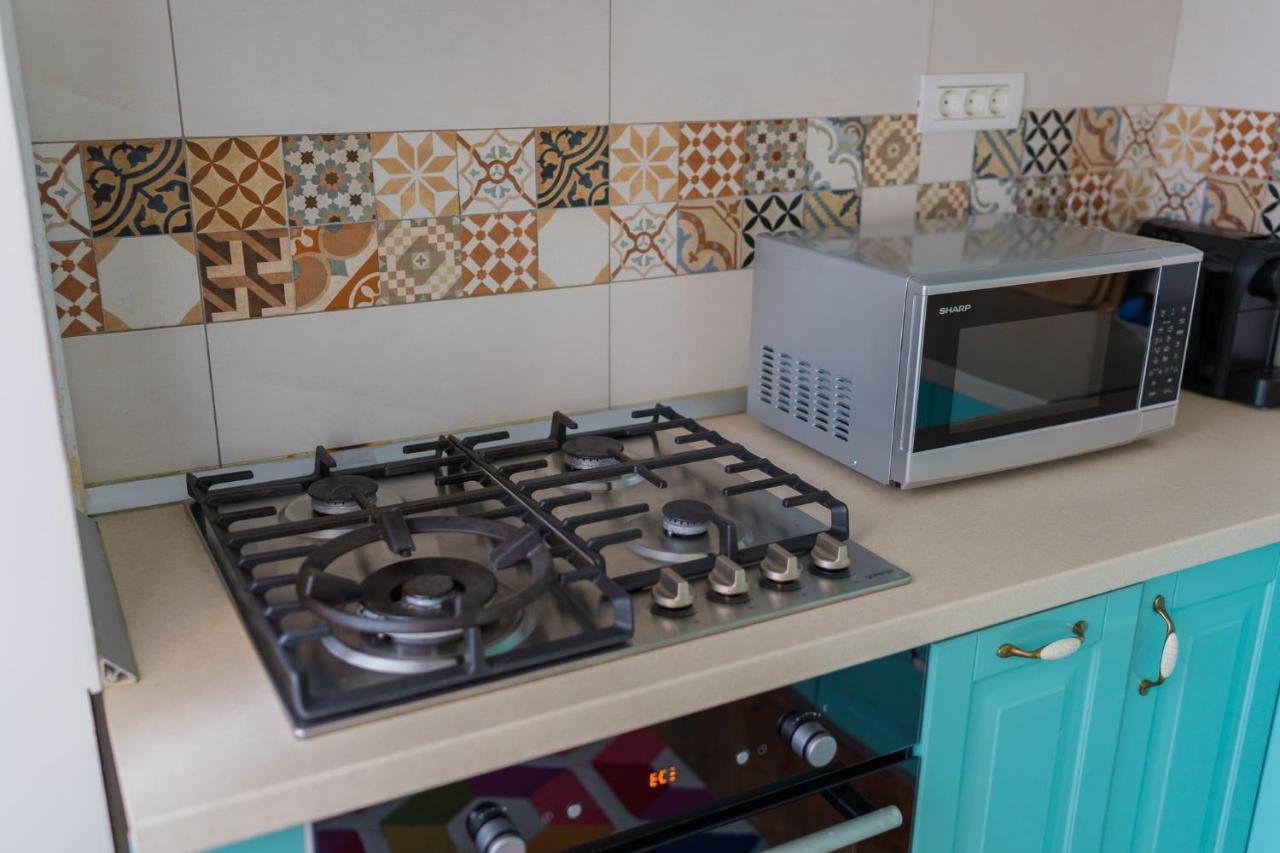 Cozy & Spacious 2Br Apartment With Netflix Bucarest Extérieur photo