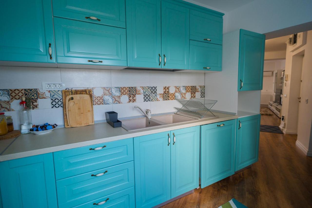 Cozy & Spacious 2Br Apartment With Netflix Bucarest Extérieur photo