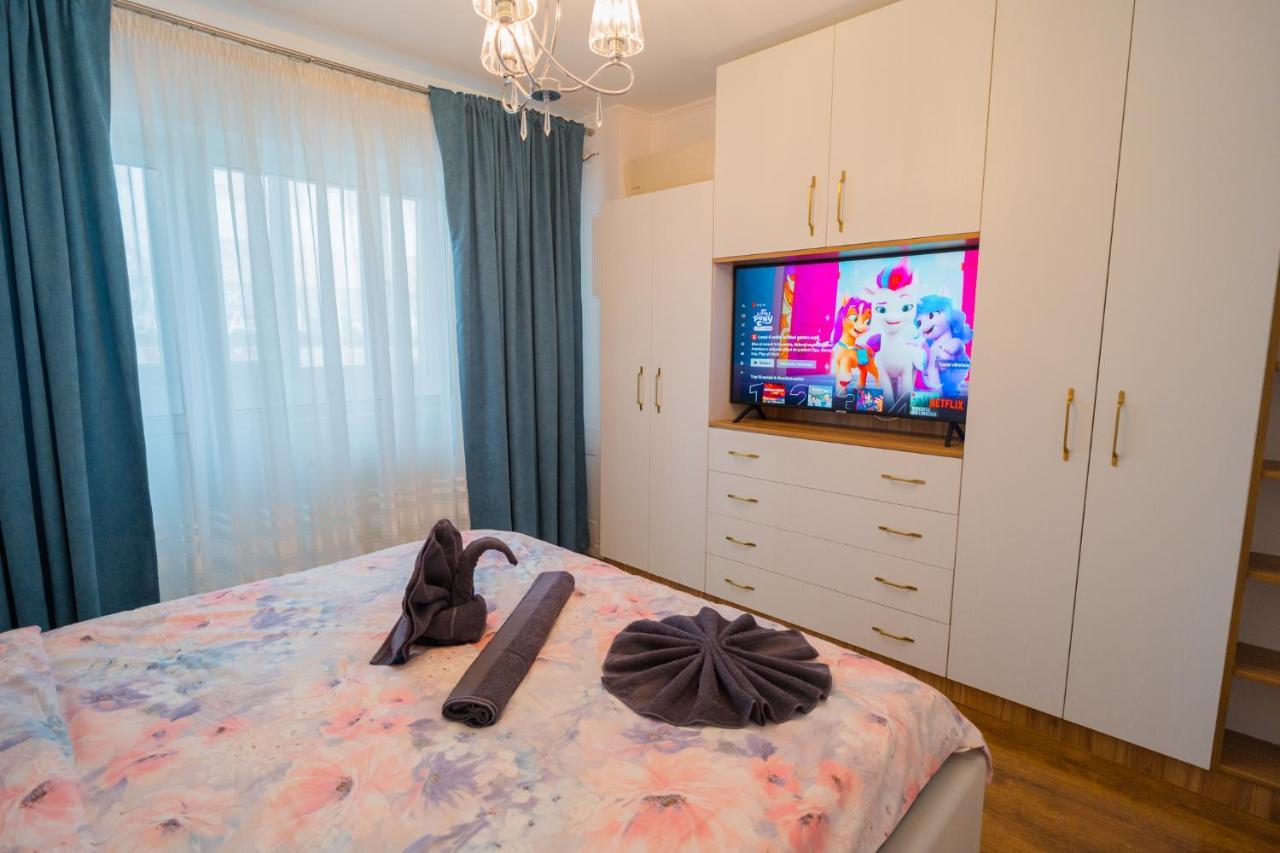Cozy & Spacious 2Br Apartment With Netflix Bucarest Extérieur photo